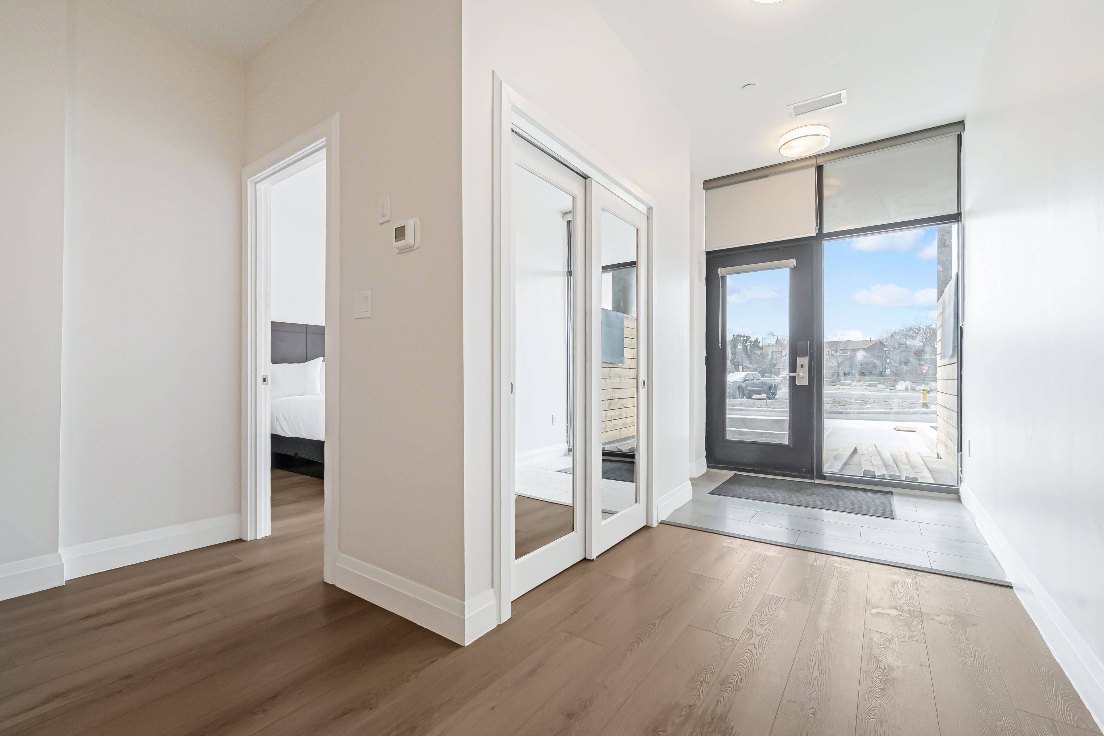 Toronto E11, ON M1B 3H1,30 DEAN PARK RD ##6