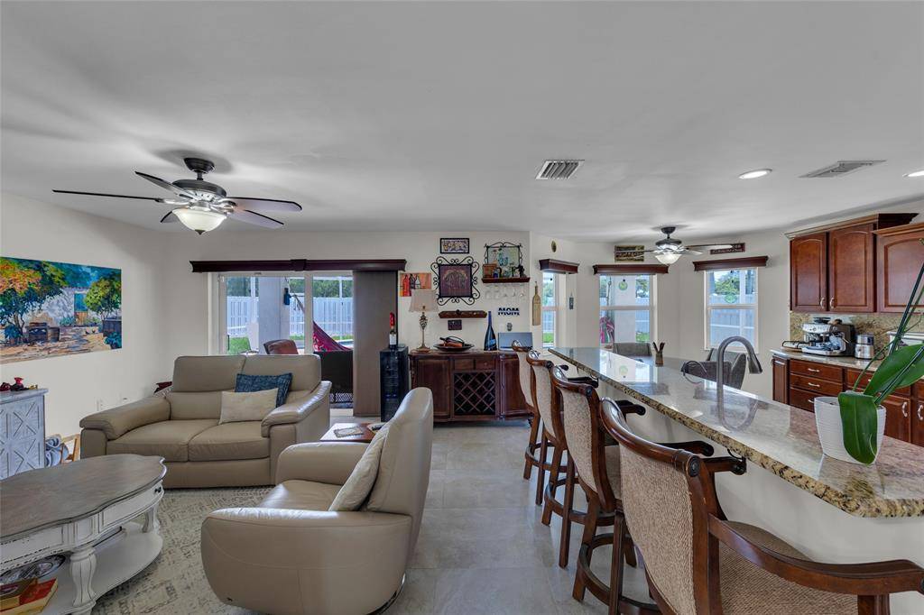 Weston, FL 33326,84 Gables Blvd