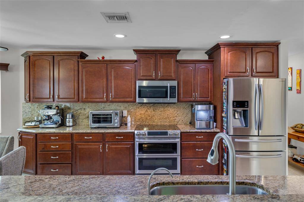 Weston, FL 33326,84 Gables Blvd