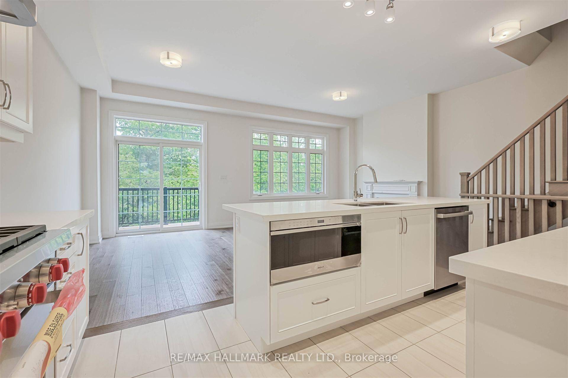 Markham, ON L6C 3L5,5 West Village LN