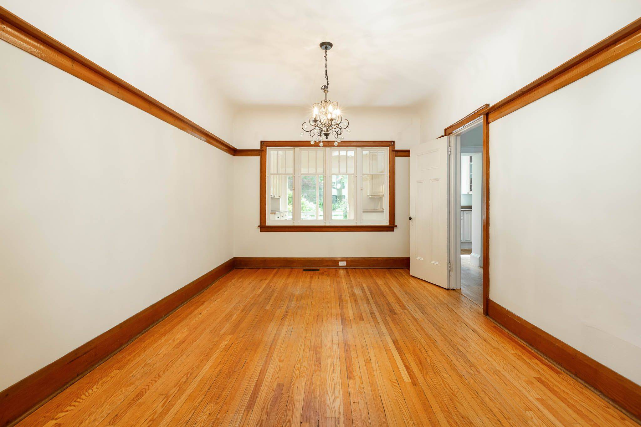 Toronto W02, ON M6S 3G3,328 Durie ST