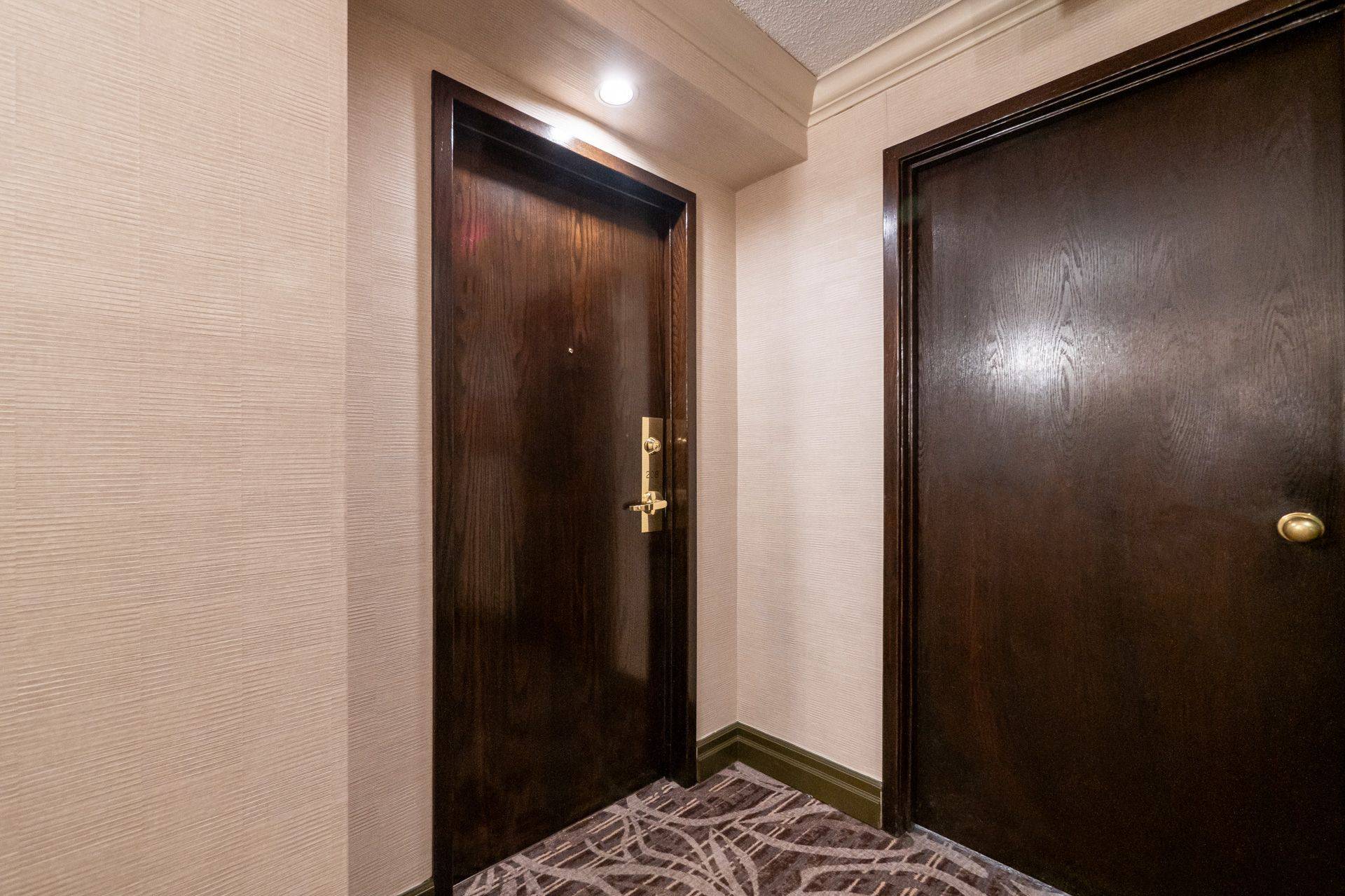 Milton, ON L9T 5E2,100 Millside DR #208