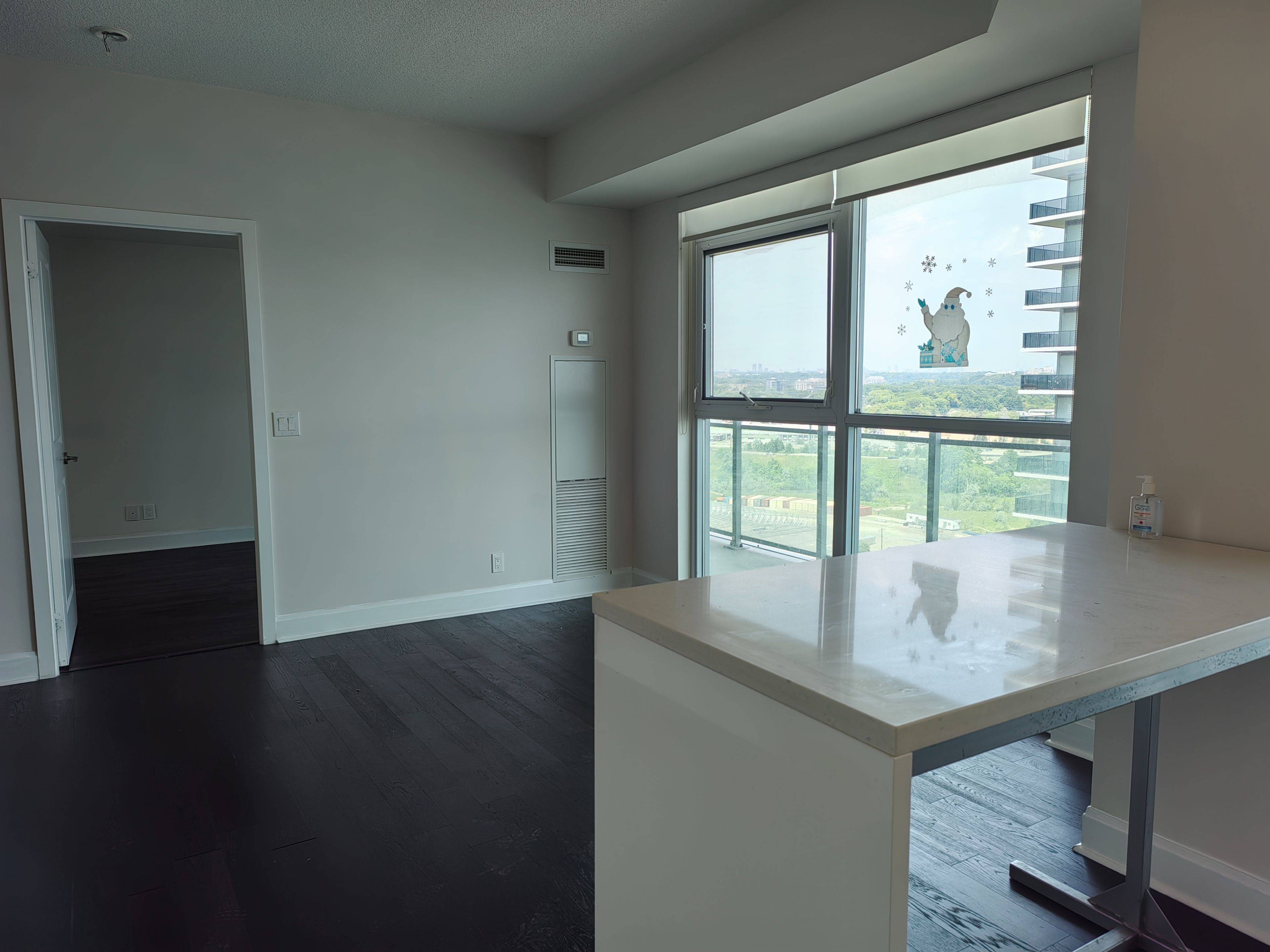 Toronto W06, ON M8V 0G1,33 Shore Breeze DR #1608
