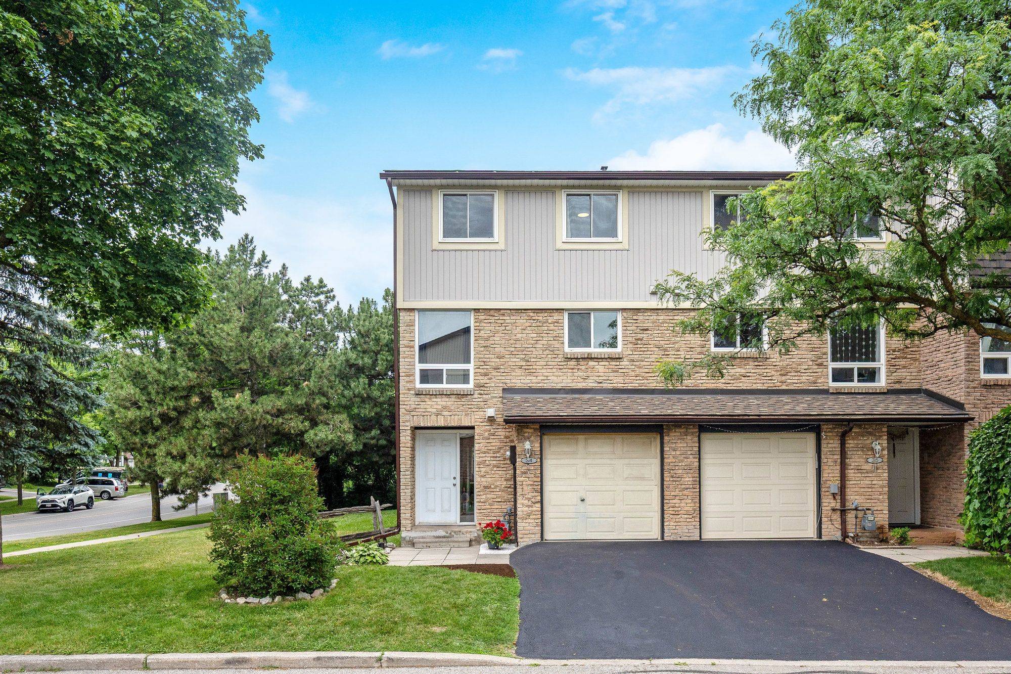 Milton, ON L9T 3Y9,341 Wilson DR #34
