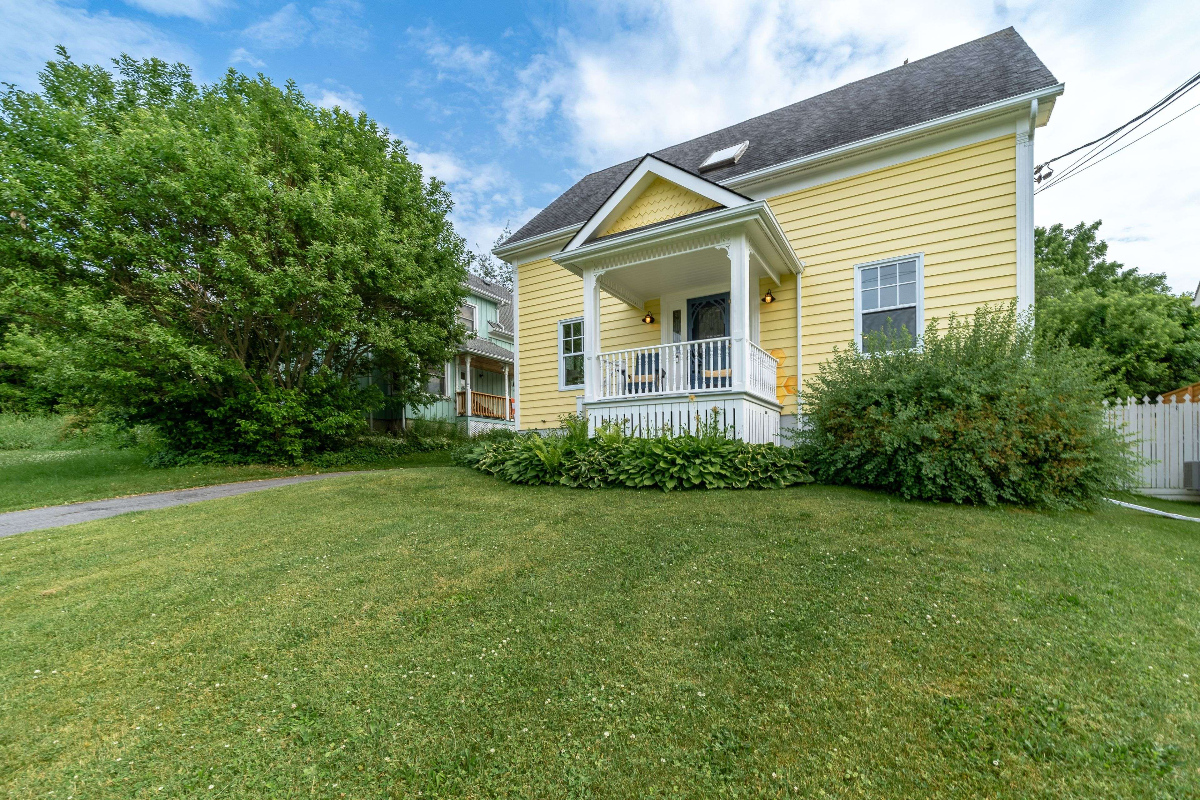 Prince Edward County, ON K0K 2T0,15 CUMBERLAND ST