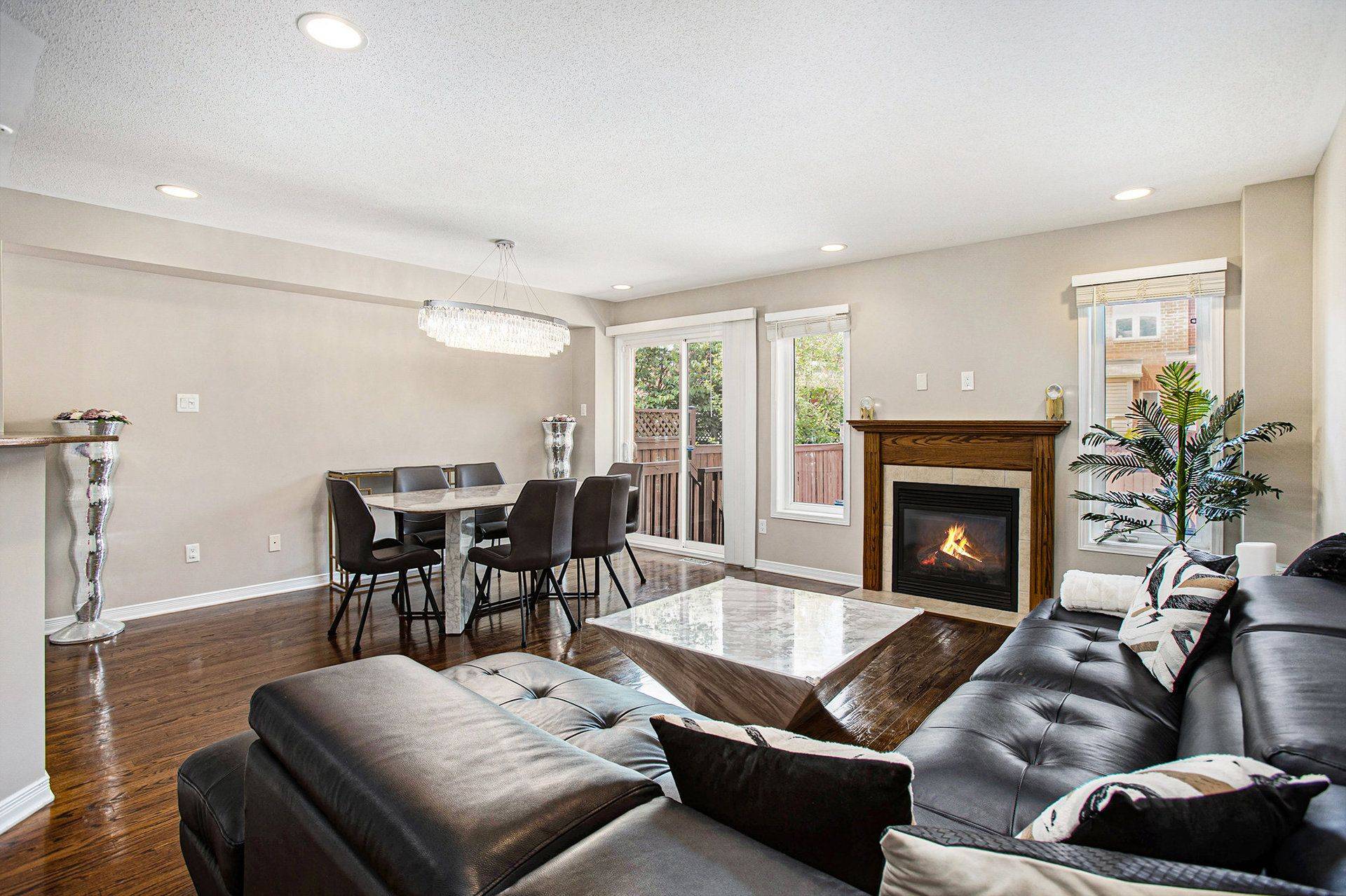 Vanier And Kingsview Park, ON K1L 0A2,393 Meilleur Private