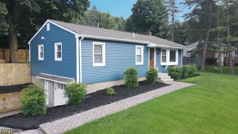 Vernon Twp., NJ 07462,242 State Rt 94