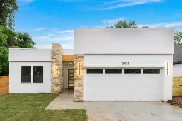 Dallas, TX 75210,3904 De Maggio Avenue