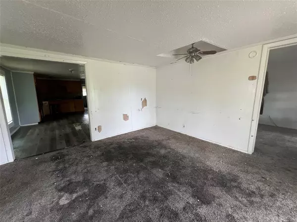 Terrell, TX 75160,503 E State Street