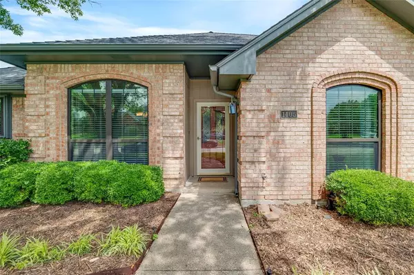 Desoto, TX 75115,1405 Heritage Hill Drive