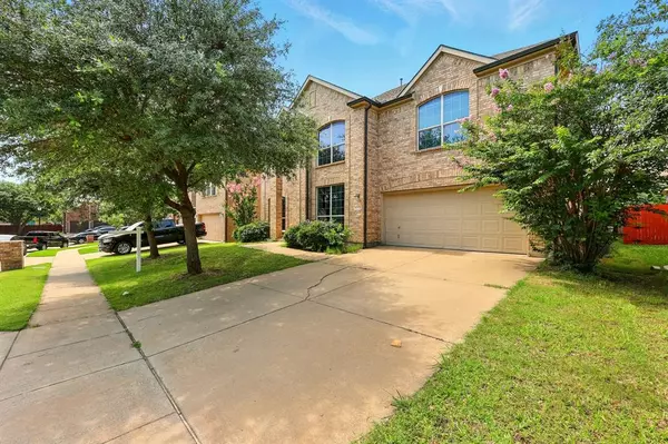 10113 Vintage Drive, Fort Worth, TX 76244
