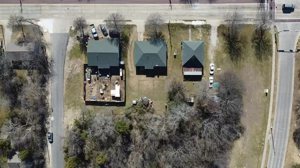 Cedar Hill, TX 75104,301, 303, 305 W Belt Line Road
