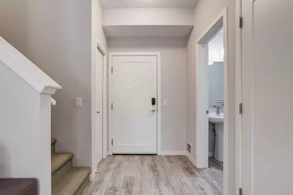 Calgary, AB T3H 0Y4,7 Westpark Common SW #210