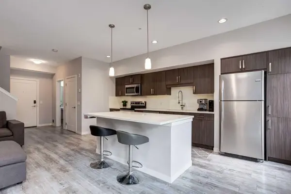 Calgary, AB T3H 0Y4,7 Westpark Common SW #210