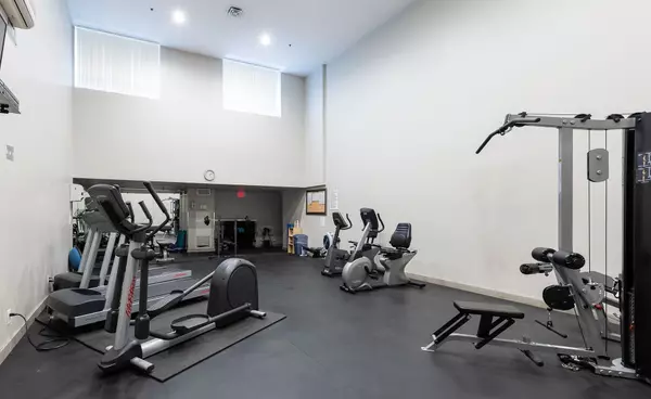 Toronto C01, ON M6P 4J4,1369 Bloor ST W #1217