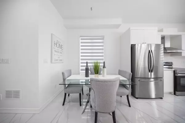 Whitby, ON L1N 9Y6,82 Closson DR