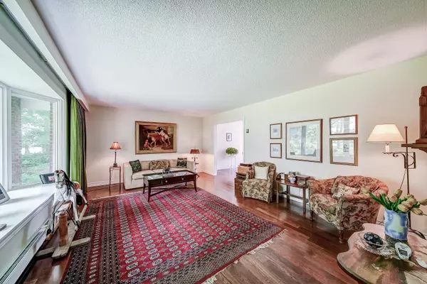 King, ON L7B 1K5,15809 Dufferin ST