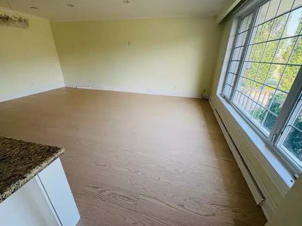 Markham, ON L3P 1N8,74 Robinson ST