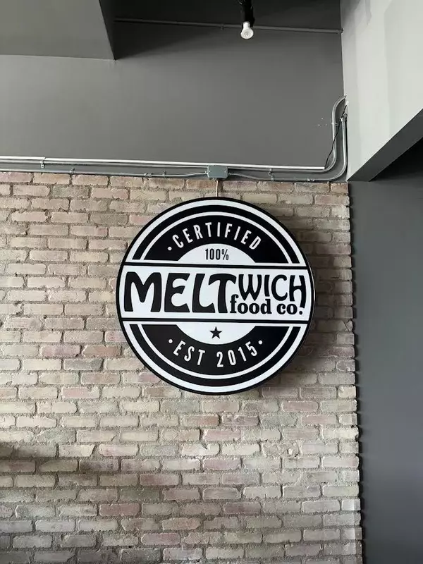Mississauga, ON L4X 1L4,1482 Dundas ST E #10