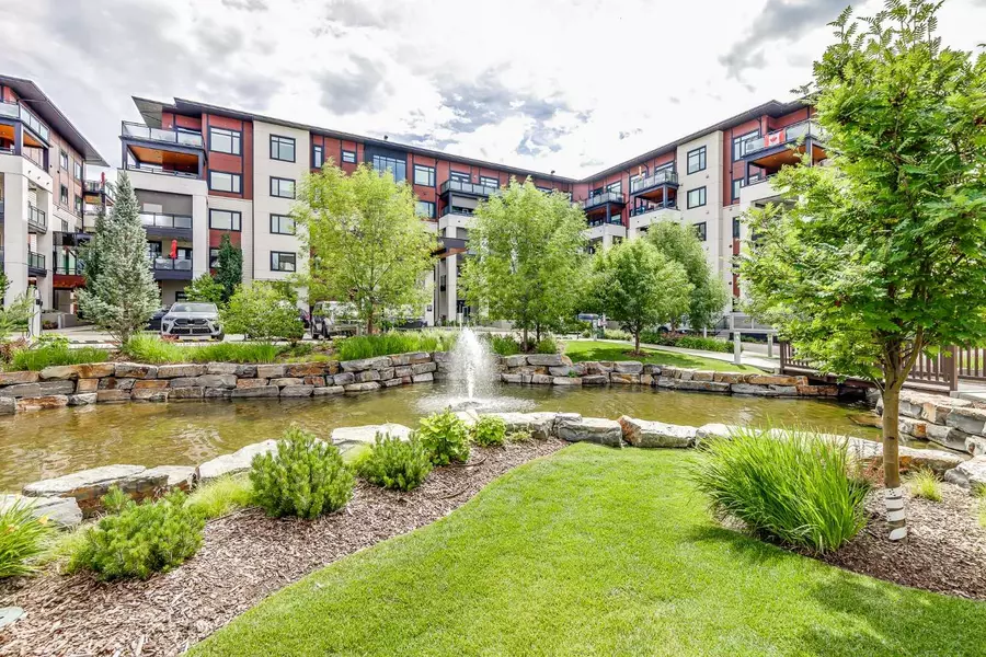 24 Mahogany PATH SE #415, Calgary, AB T3H 3A4