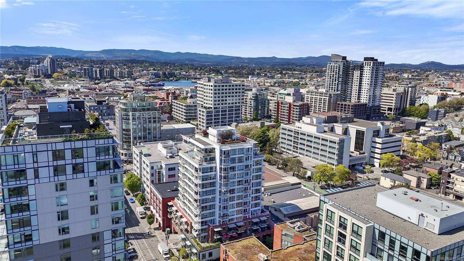 Victoria, BC V8W 1N3,834 Johnson St #1008