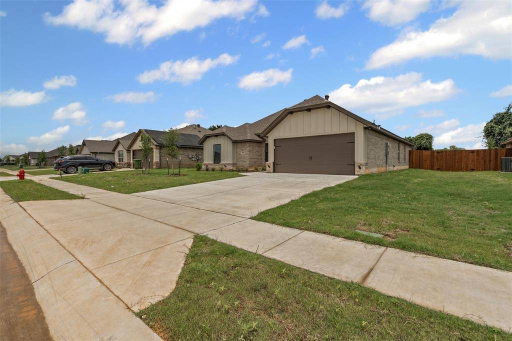 Springtown, TX 76082,708 Jameson