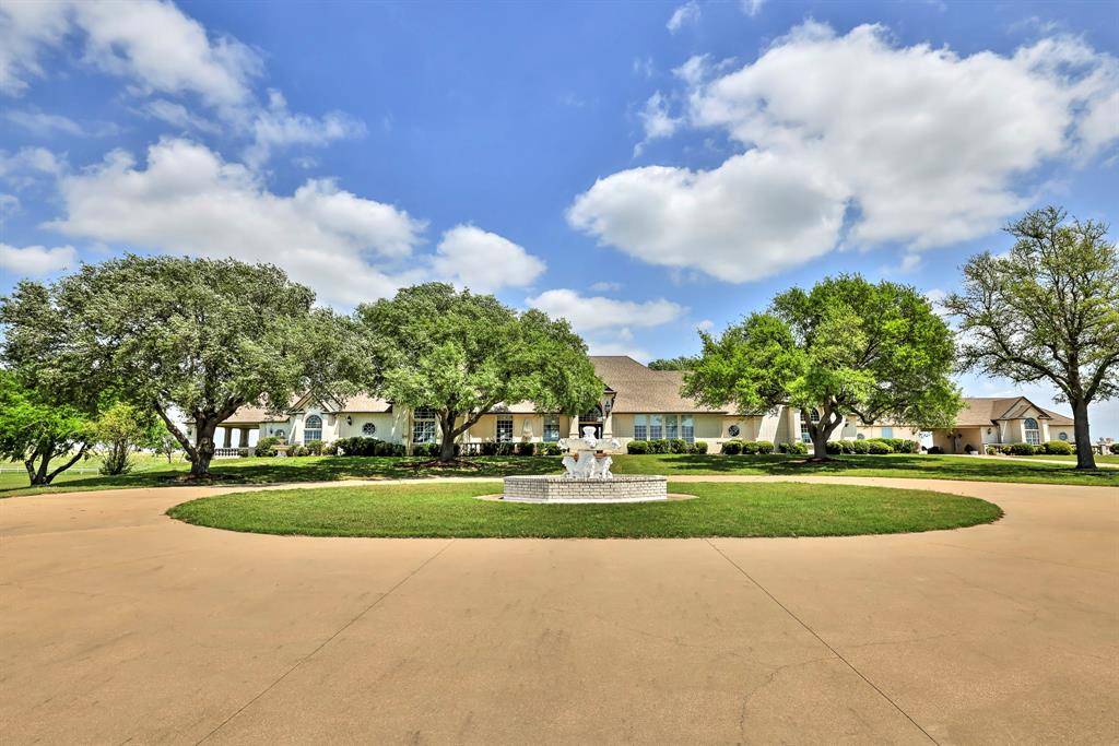 Cleburne, TX 76033,2005 Lakeshore Drive