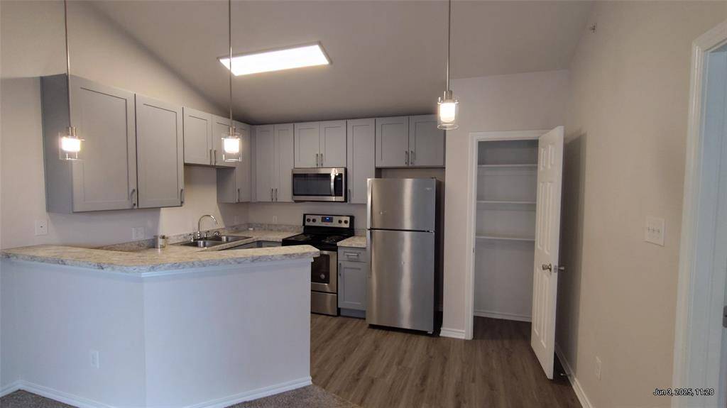 Dallas, TX 75231,6108 Abrams Road #522