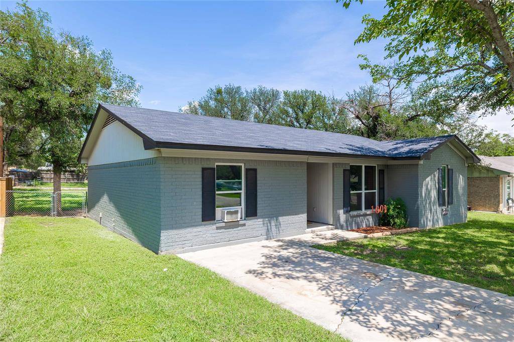 Brownwood, TX 76801,1602 17th Street