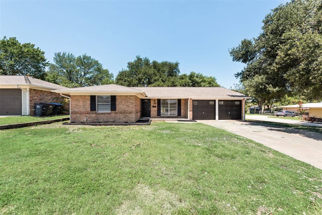 5500 Whitman Avenue, Fort Worth, TX 76133