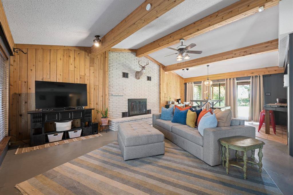 Azle, TX 76020,428 Inwood Road