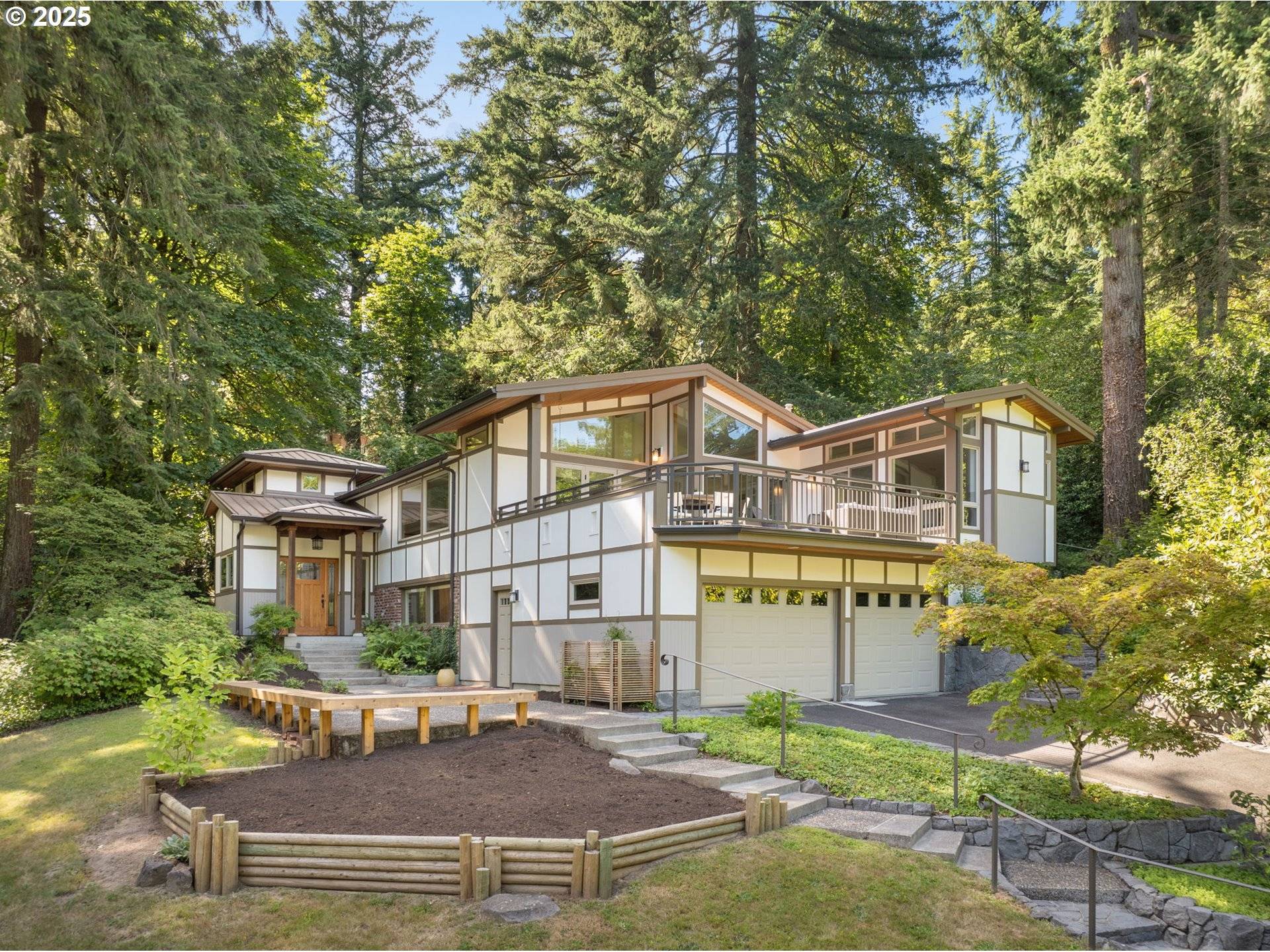 1325 SW UPLAND DR, Portland, OR 97221