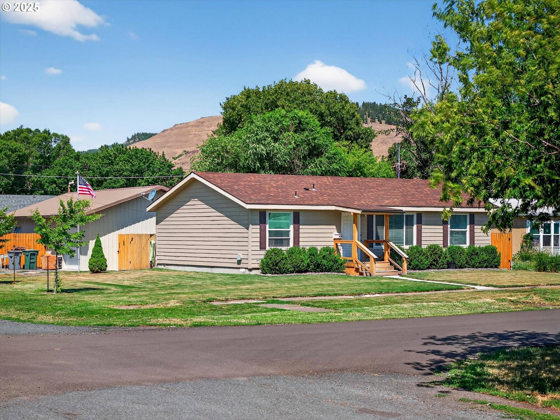 2802 N 3RD ST, La Grande, OR 97850