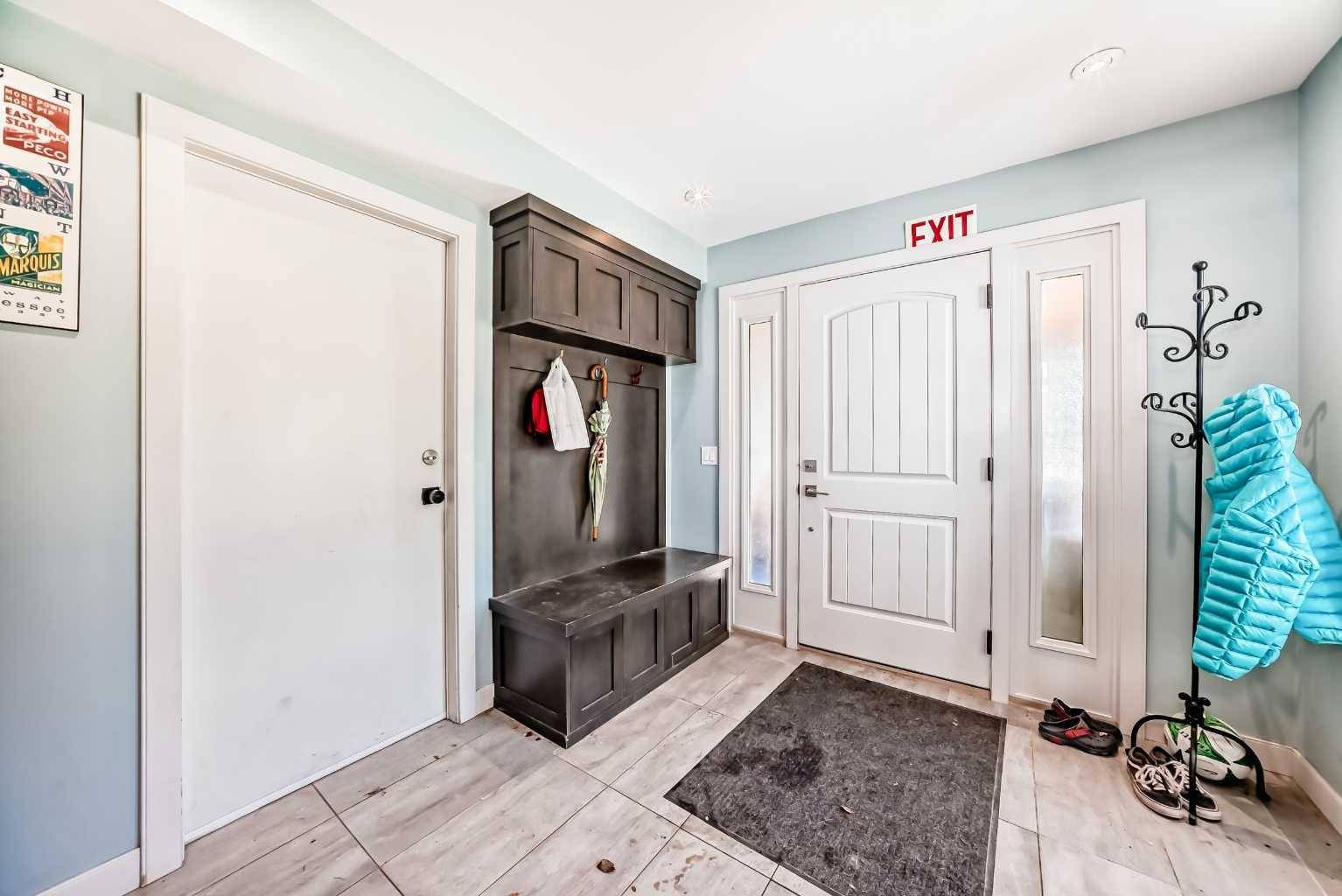 Calgary, AB T3B 3A2,5444 Varsity DR Northwest