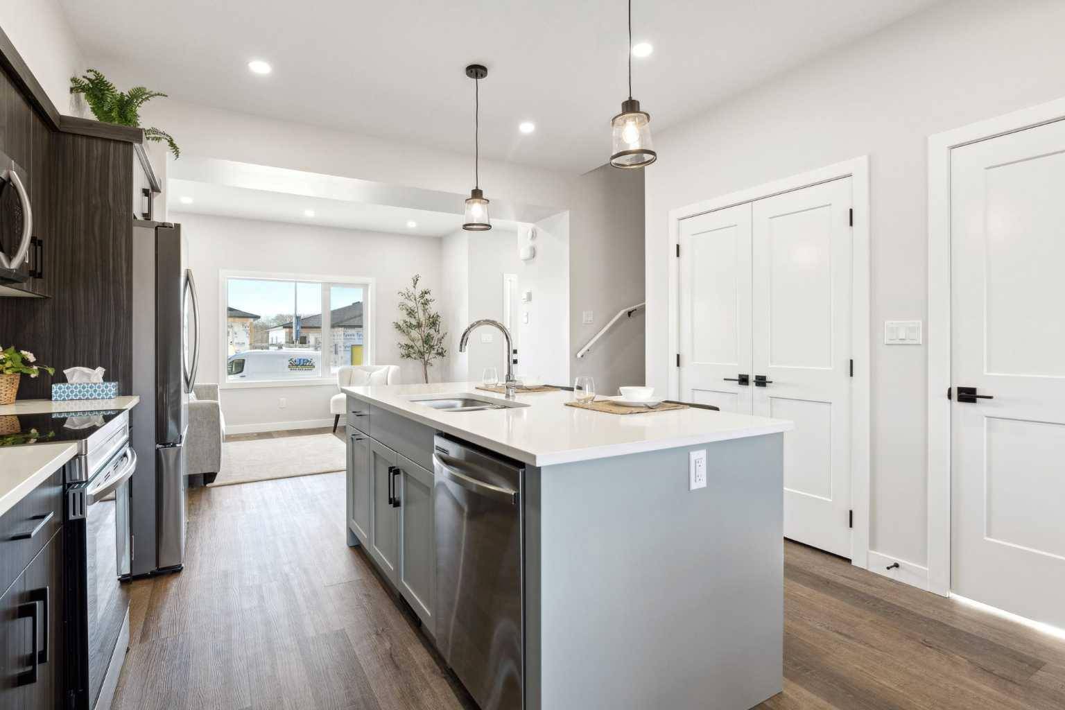 Sylvan Lake, AB T4S 0W4,111 Gray Close
