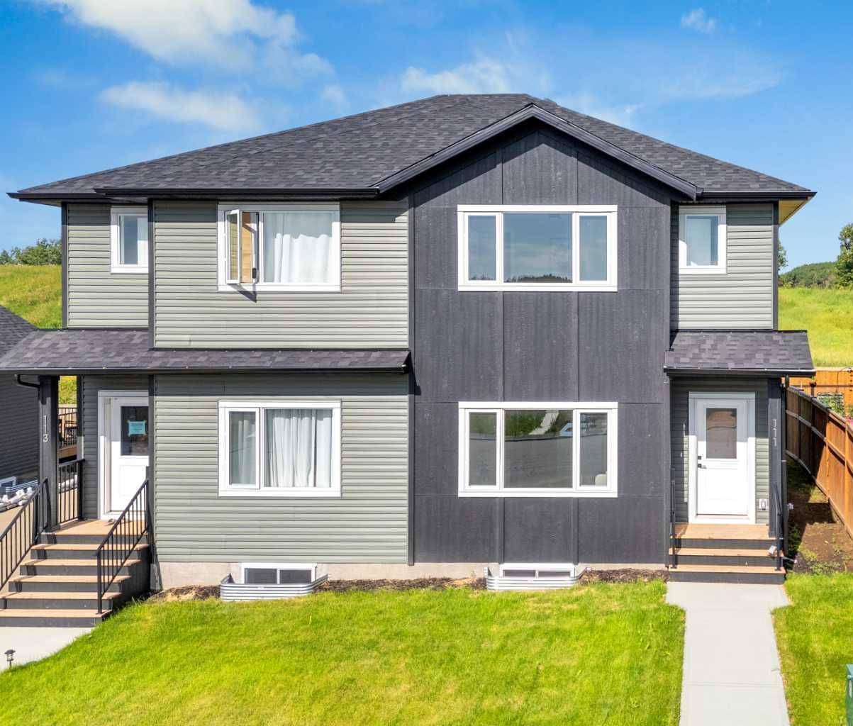 111 Gray Close, Sylvan Lake, AB T4S 0W4