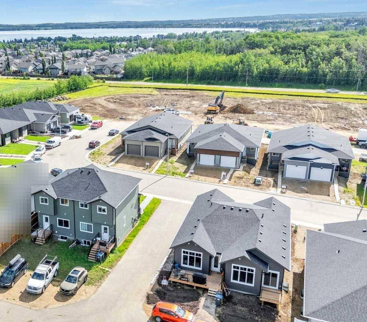 Sylvan Lake, AB T4S 0W4,111 Gray Close