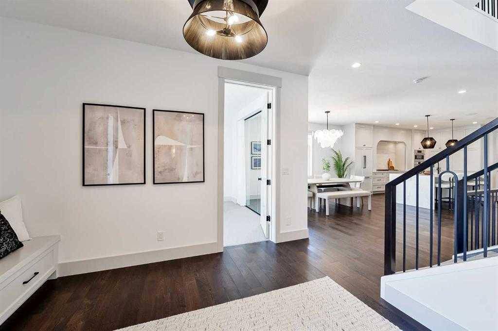 Calgary, AB T3E 7M3,333 Bessborough DR Southwest
