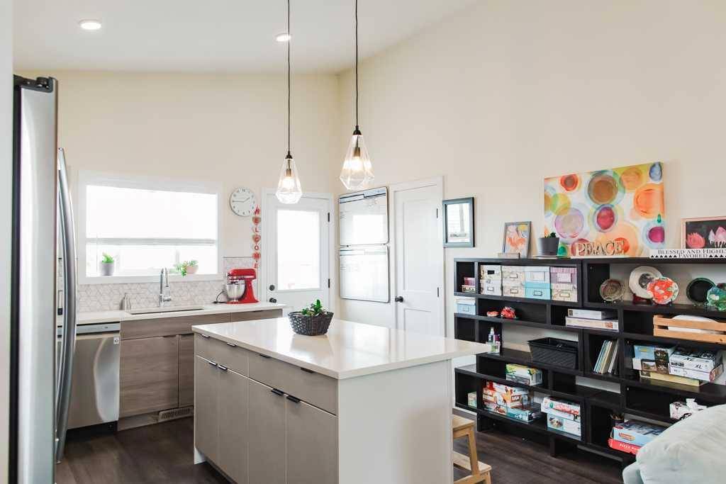 Grande Prairie, AB T8V6T2,11420 107 AVE