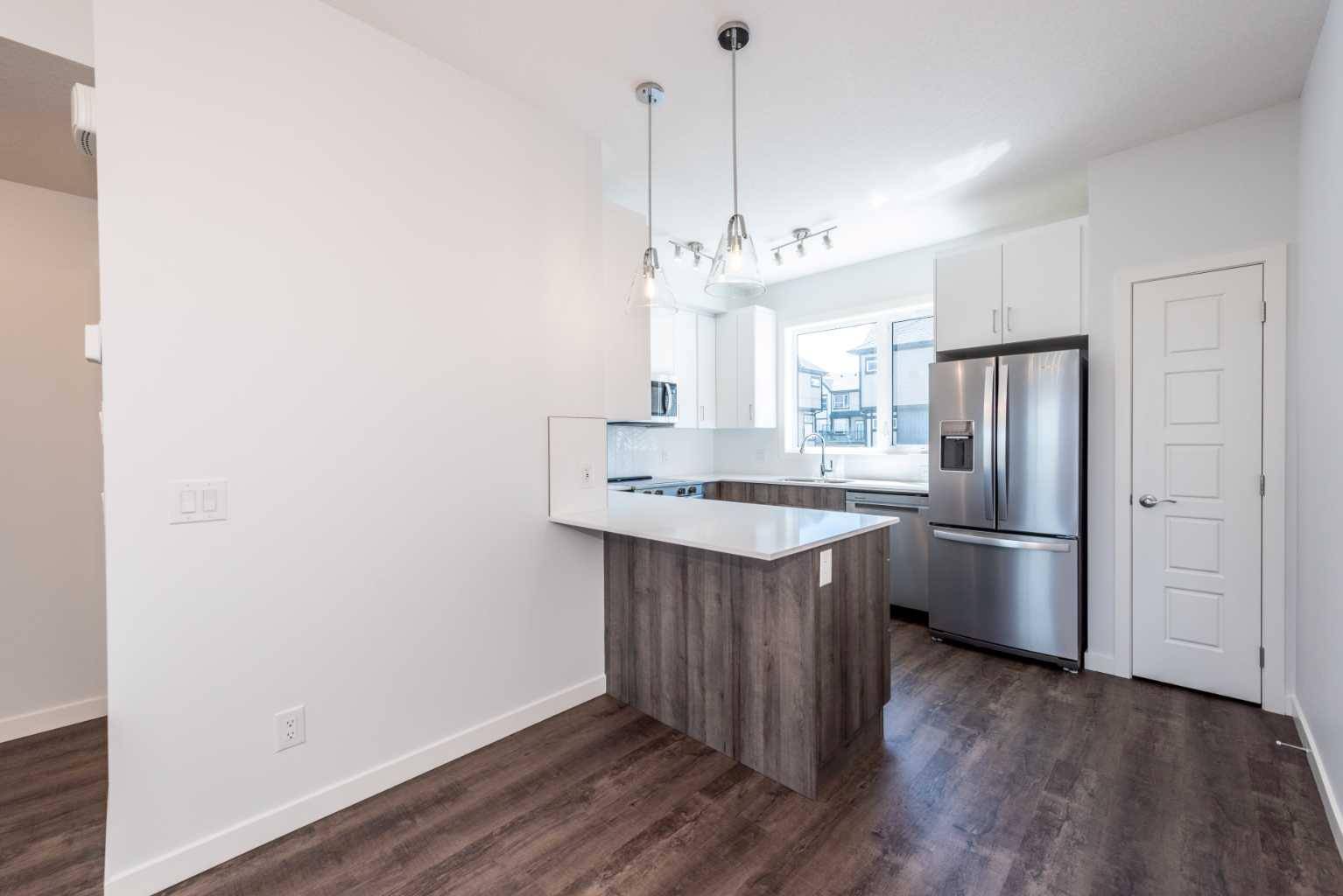 Calgary, AB T2X 4A6,850 Belmont DR Southwest #574