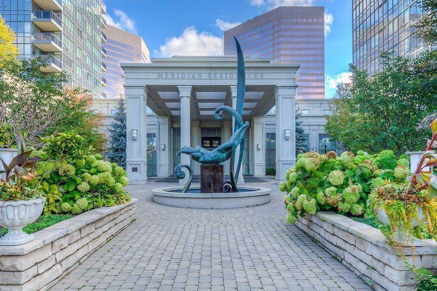 Toronto C07, ON M2M 4M7,15 Greenview AVE #1804