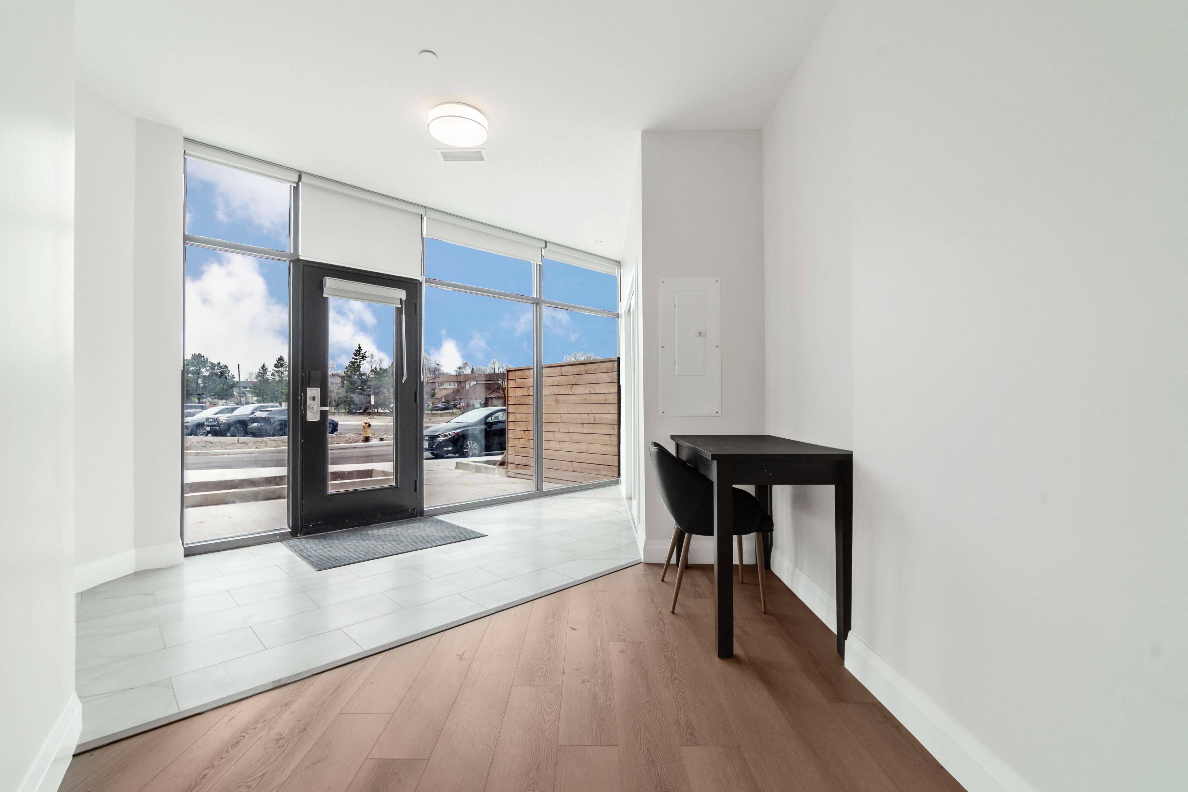 Toronto E11, ON M1B 3H1,30 DEAN PARK RD ##9