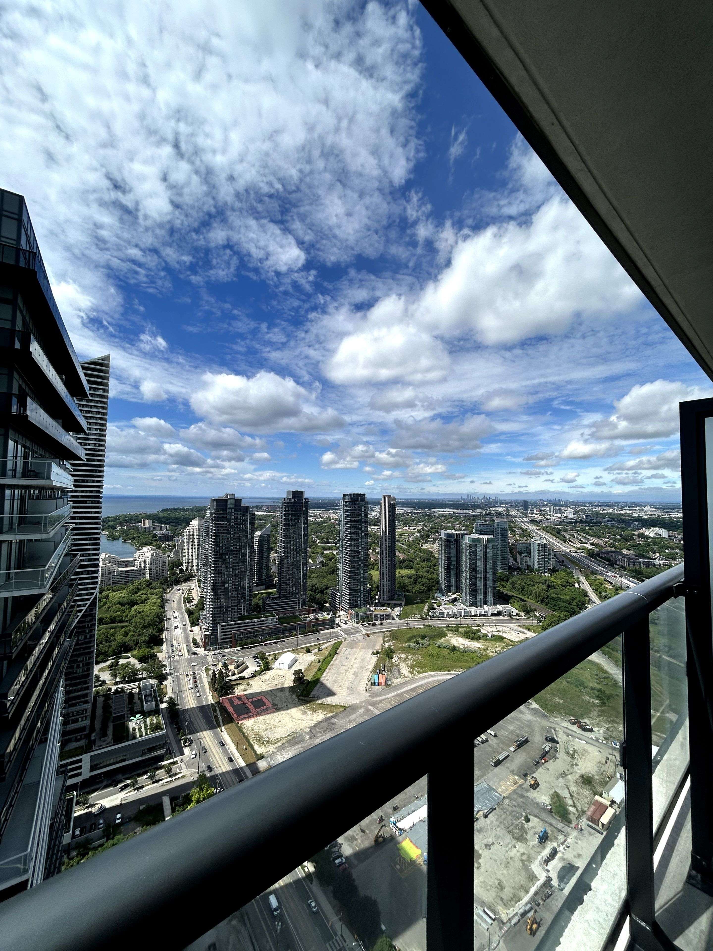 Toronto W06, ON M8V 0G9,38 Annie Craig DR #4907