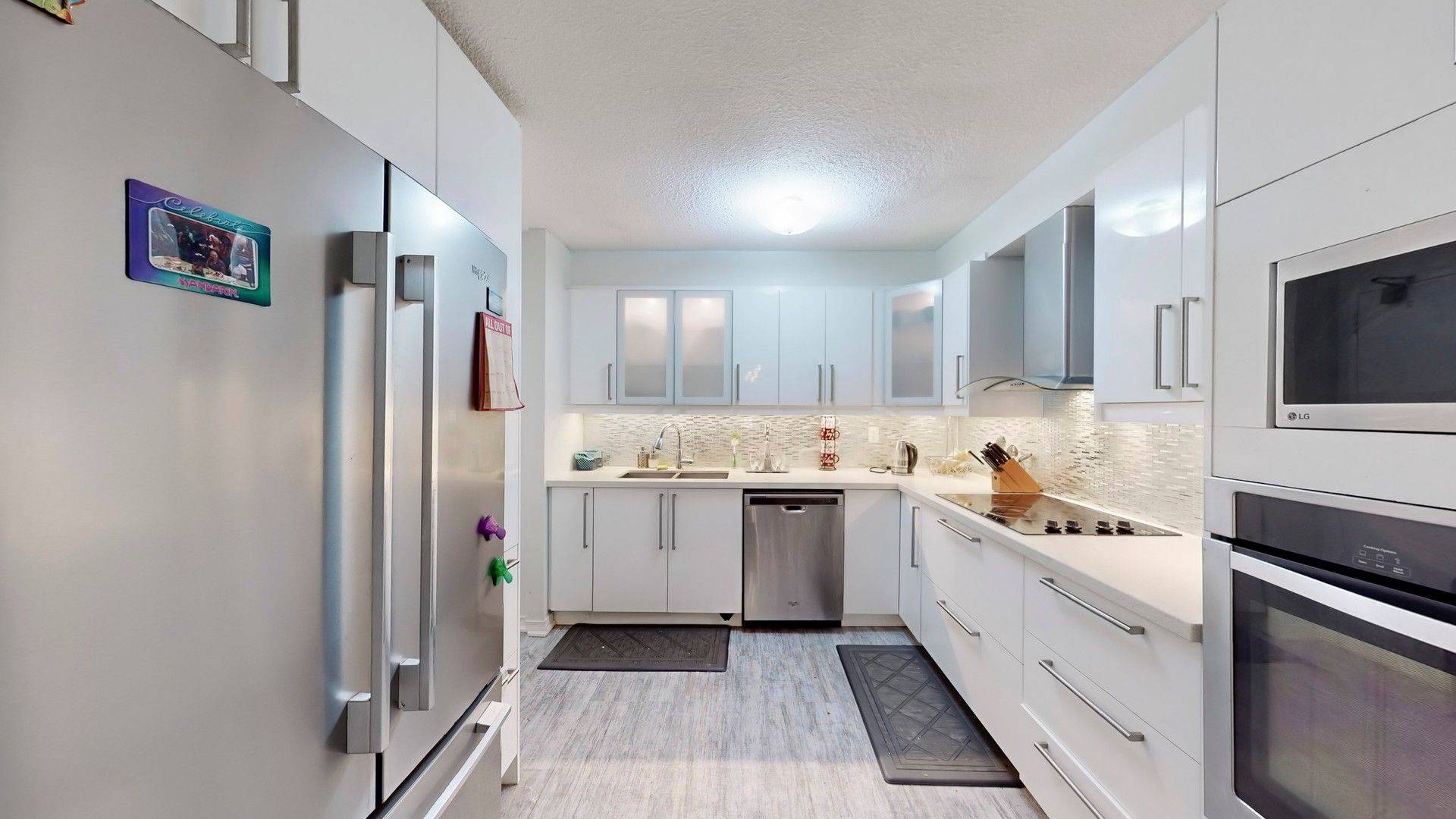 Mississauga, ON L5A 3S2,50 Mississauga Valley BLVD #413