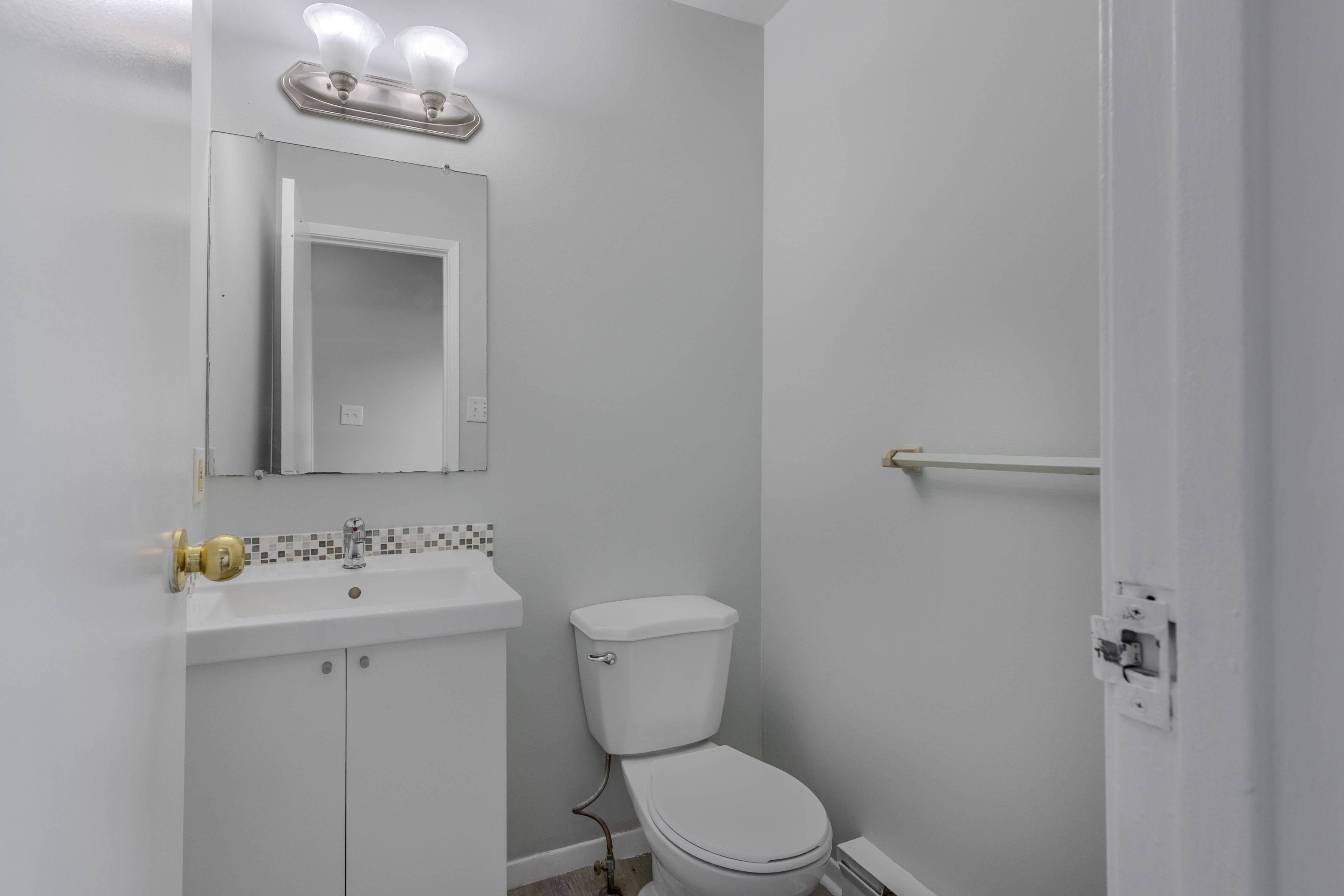London East, ON N5V 3S3,550 Second ST #47