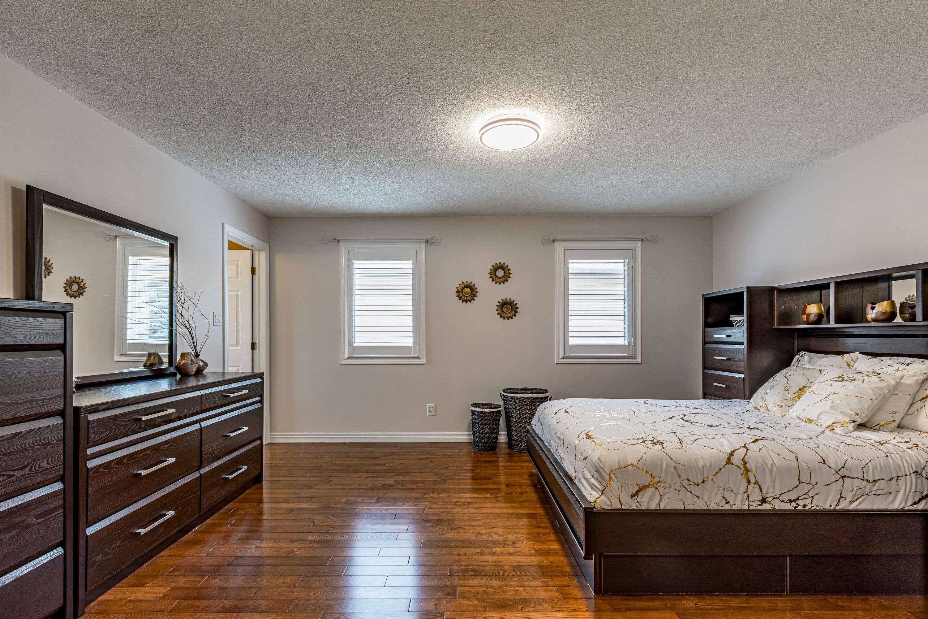 Hamilton, ON L0R 1W0,42 Archer WAY