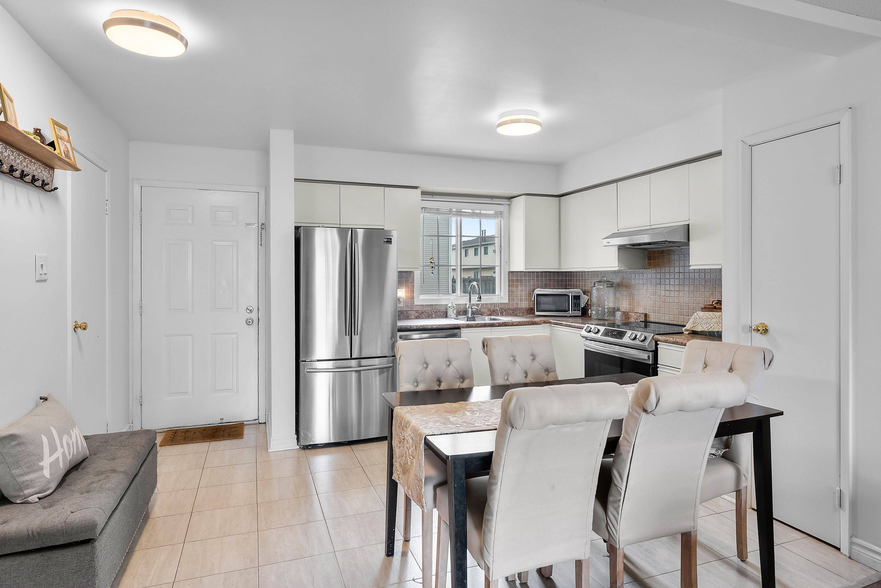Niagara Falls, ON L2H 2X7,8141 Coventry RD #84