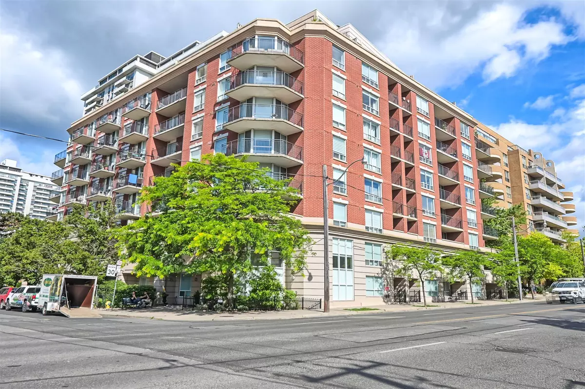 Toronto C10, ON M4S 3G6,300 Balliol ST #PH909