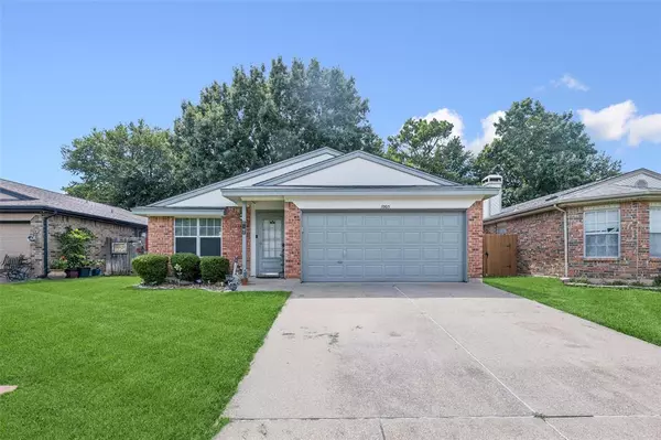 1005 Blue Jay Drive, Mansfield, TX 76063