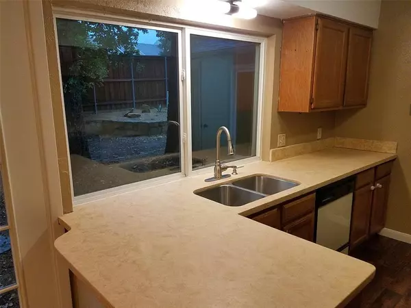 Euless, TX 76039,1702 Acorn Drive